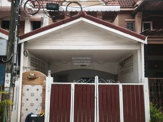 For sale 2 bedrooms townhouse in Wang Thonglang, Bangkok
