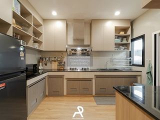 For sale 4 bedrooms house in Lam Luk Ka, Pathum Thani