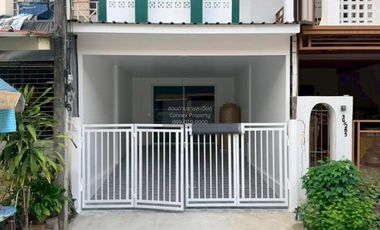 Reihenhaus zum Kauf mit 2 Zimmer in Khlong Luang, Pathum Thani