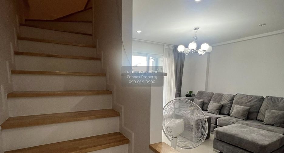 For sale 3 bedrooms townhouse in East Pattaya, Pattaya