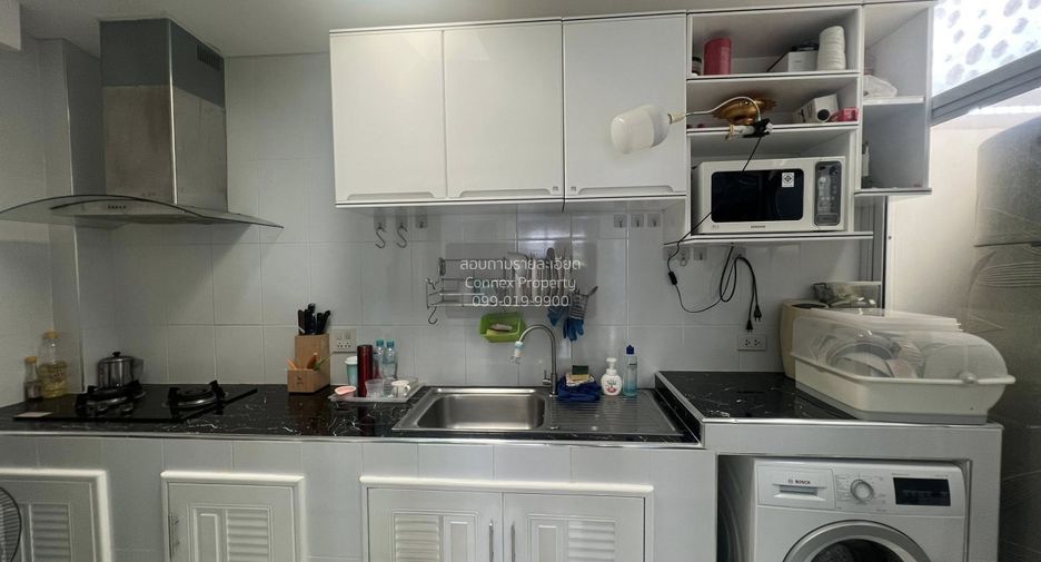 For sale 3 bedrooms townhouse in East Pattaya, Pattaya