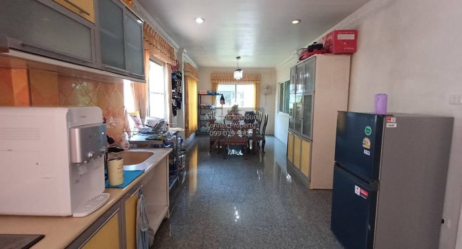 Haus zum Kauf mit 4 Zimmer in Bang Khae, Bangkok