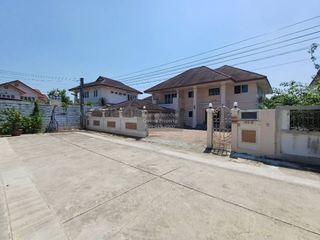 For sale 4 bedrooms house in Bang Khae, Bangkok