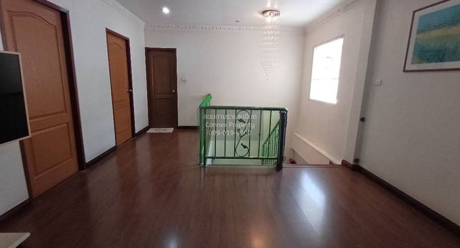 Haus zum Kauf mit 4 Zimmer in Bang Khae, Bangkok