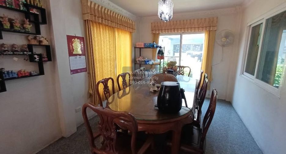 Haus zum Kauf mit 4 Zimmer in Bang Khae, Bangkok