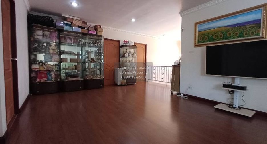 Haus zum Kauf mit 4 Zimmer in Bang Khae, Bangkok