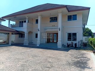 For sale 4 bedrooms house in Bang Khae, Bangkok