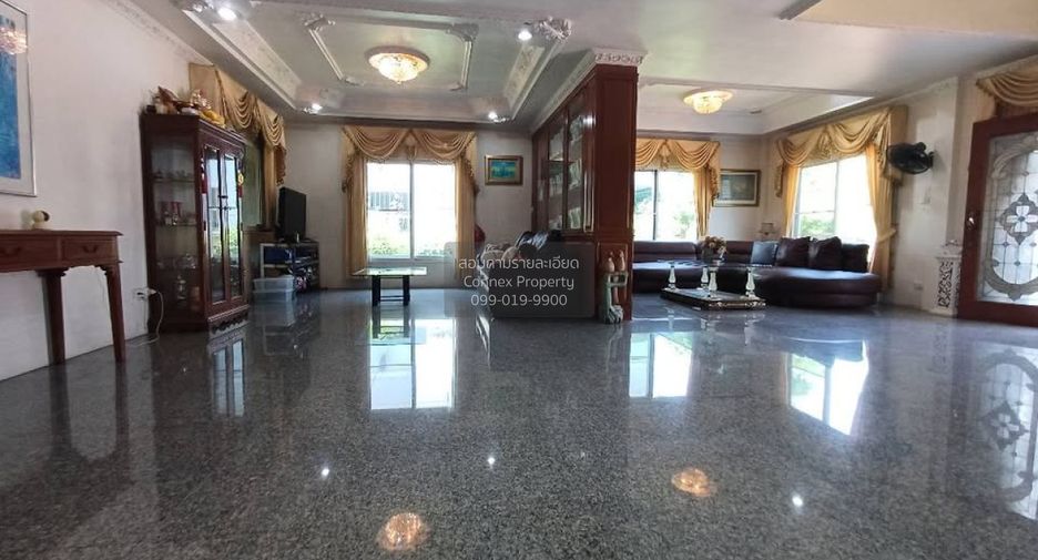 Haus zum Kauf mit 4 Zimmer in Bang Khae, Bangkok