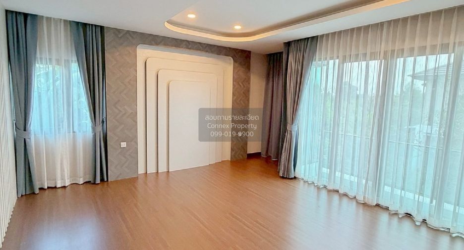 For sale 4 bedrooms house in Mueang Nonthaburi, Nonthaburi