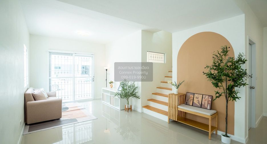 For sale 3 bedrooms townhouse in Krathum Baen, Samut Sakhon