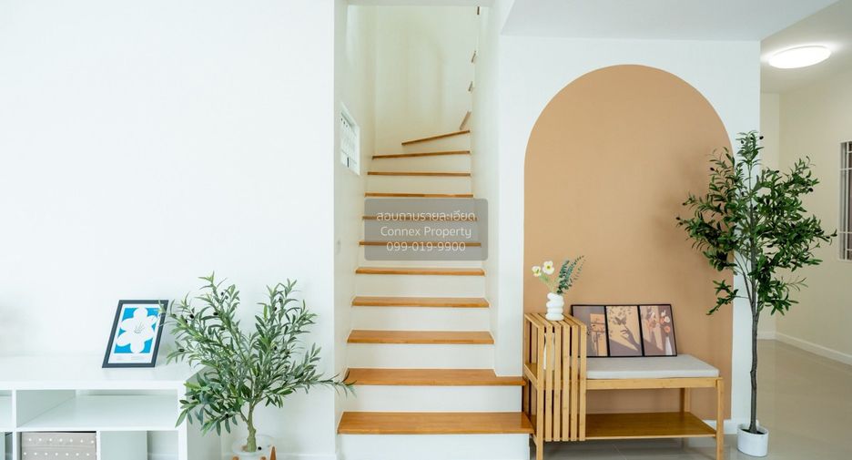For sale 3 bedrooms townhouse in Krathum Baen, Samut Sakhon