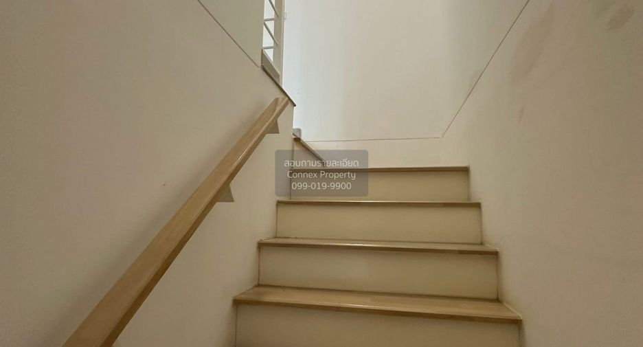 For sale 3 bedrooms townhouse in Bang Khen, Bangkok