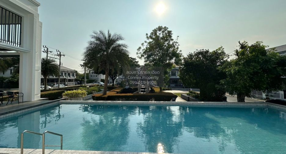 For sale 3 bedrooms townhouse in Bang Khen, Bangkok