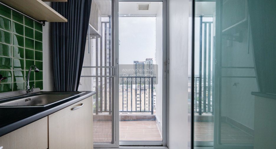 For sale 1 bed condo in Phra Khanong, Bangkok