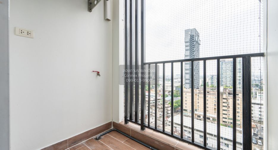 For sale 1 bed condo in Phra Khanong, Bangkok