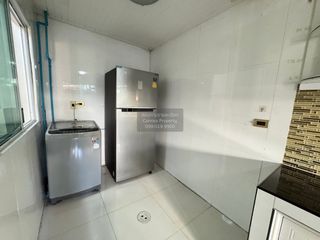 Casa adosada en venta de 3 habitaciones en Saphan Sung, Bangkok