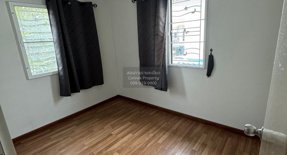 For sale 3 bedrooms townhouse in Bang Sao Thong, Samut Prakan