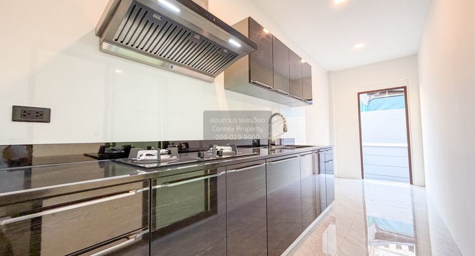 À vendre 4 chambres maison à Bang Yai, Nonthaburi