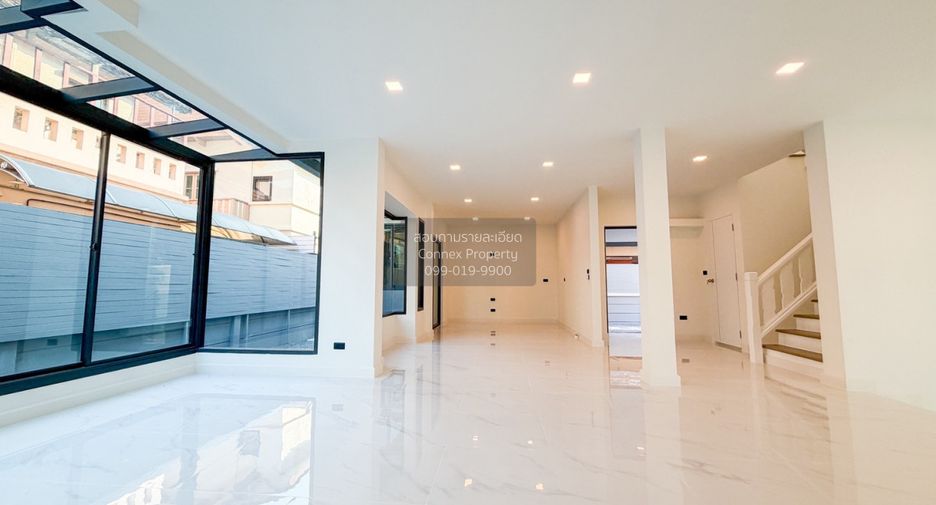 À vendre 4 chambres maison à Bang Yai, Nonthaburi