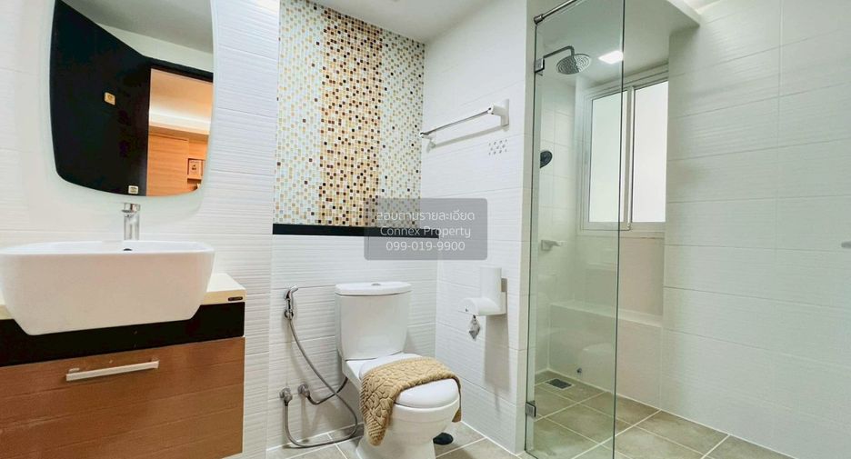 For sale 1 bed condo in Wang Thonglang, Bangkok