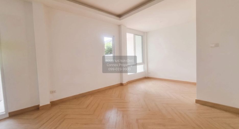 For sale 4 bedrooms house in Sai Mai, Bangkok
