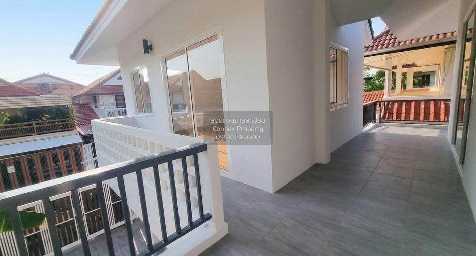 For sale 4 bedrooms house in Sai Mai, Bangkok