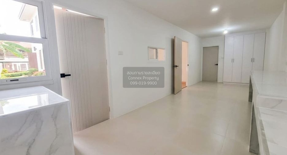 For sale 4 bedrooms house in Sai Mai, Bangkok