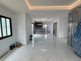 Casa en venta de 4 habitaciones en Bueng Kum, Bangkok