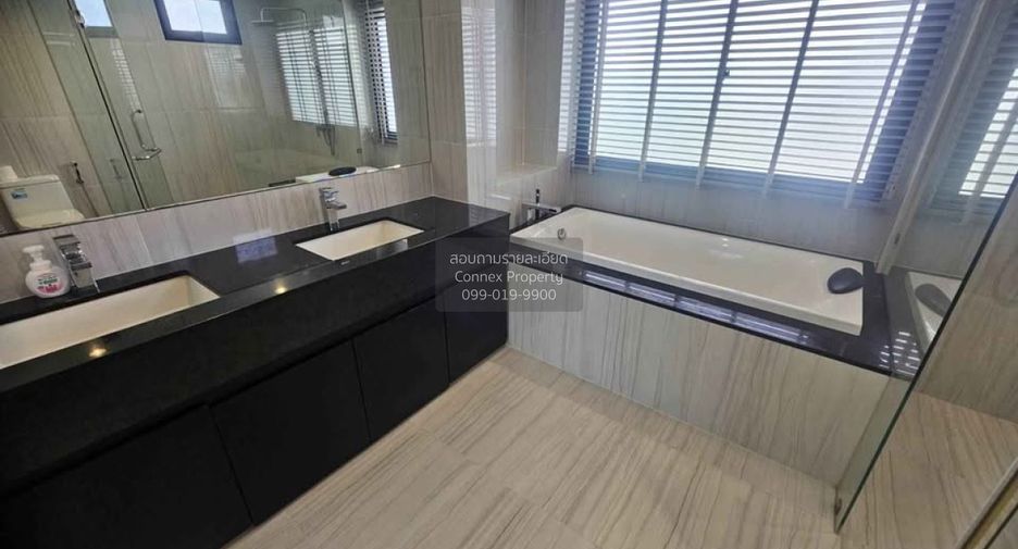 For sale 4 bedrooms house in East Pattaya, Pattaya