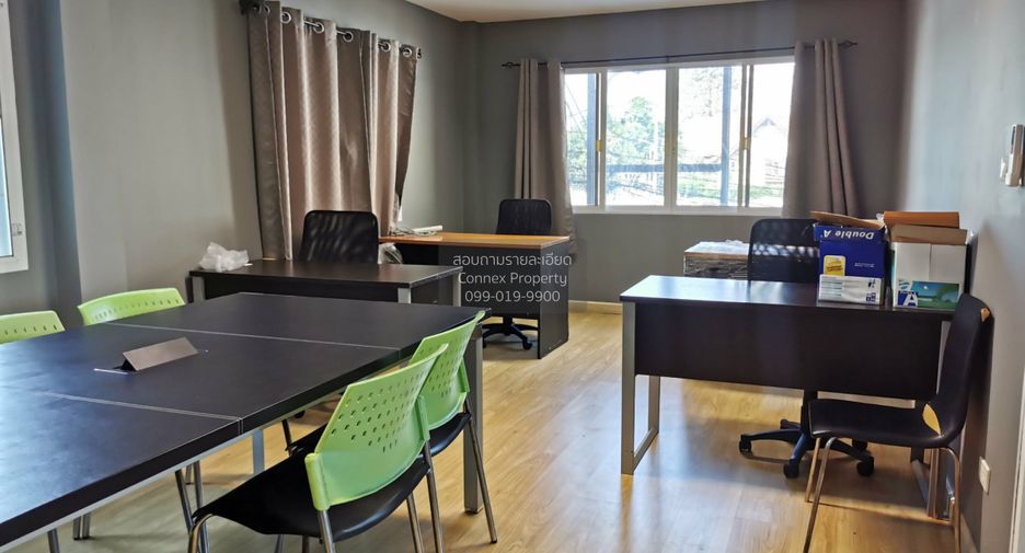 For sale 7 bedrooms townhouse in Lat Phrao, Bangkok