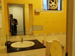 For sale 7 bedrooms townhouse in Lat Phrao, Bangkok