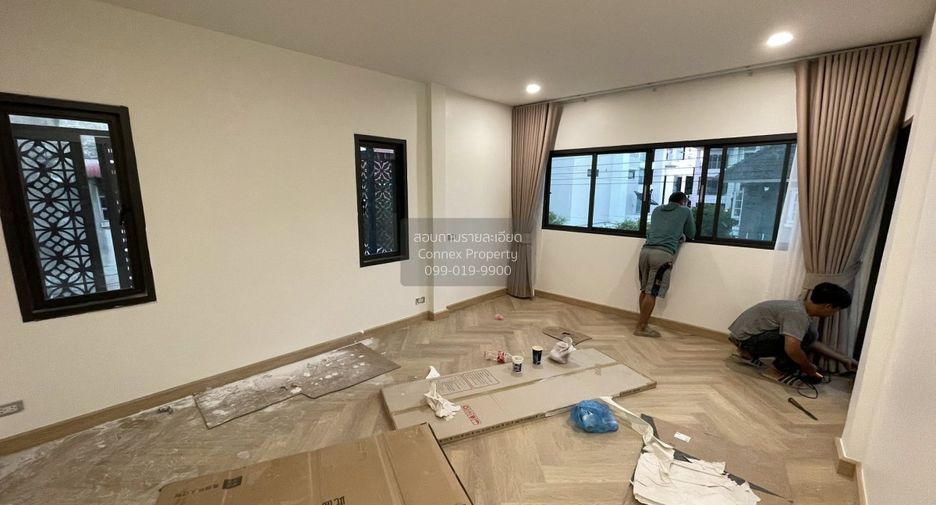 For sale 3 bedrooms house in Bueng Kum, Bangkok