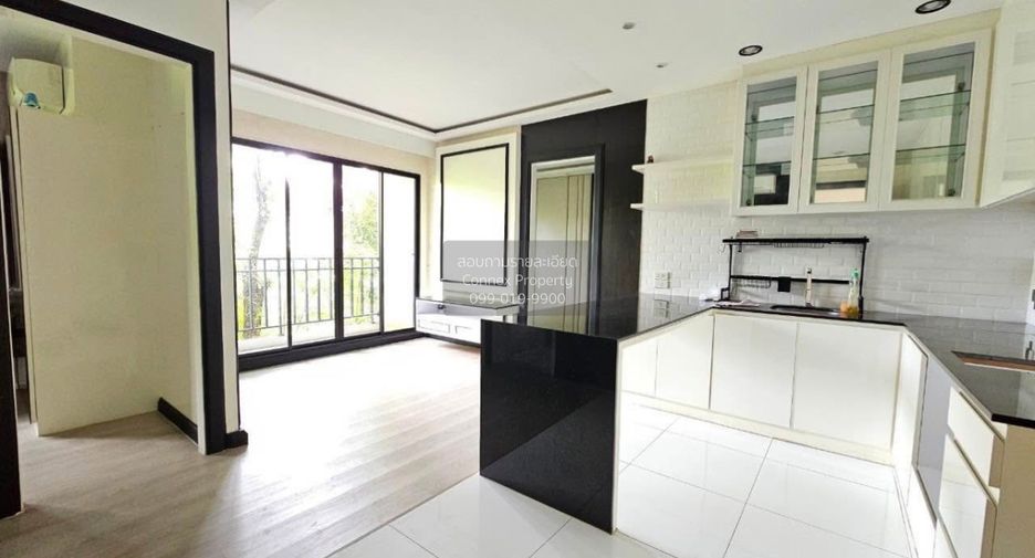 For sale 3 bedrooms townhouse in Mueang Samut Prakan, Samut Prakan