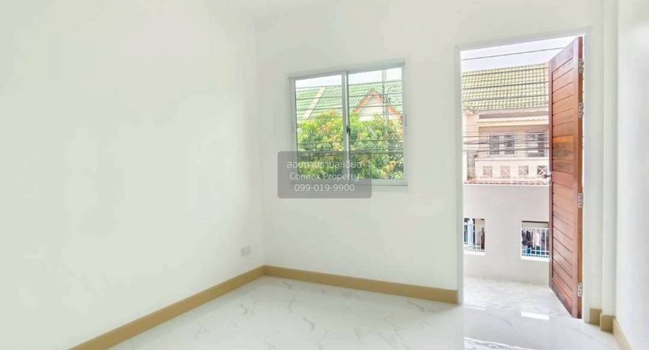 Casa adosada en venta de 4 habitaciones en Bang Bua Thong, Nonthaburi