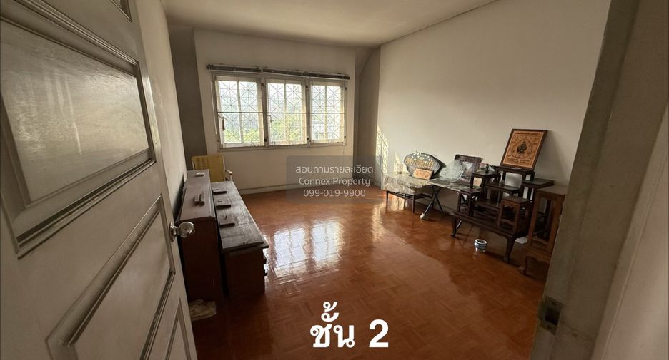 For sale 4 bedrooms house in Saphan Sung, Bangkok