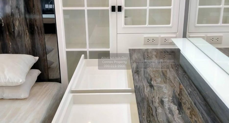For sale 1 bed condo in Bang Rak, Bangkok