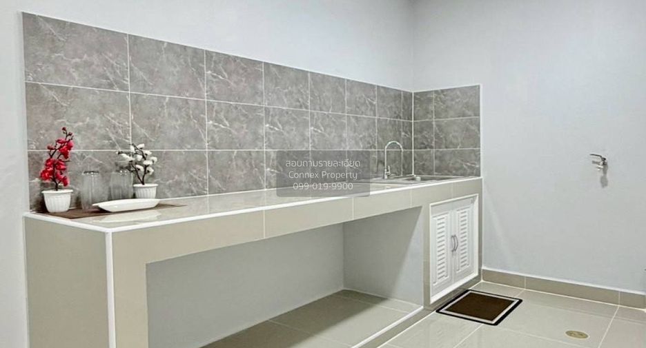 For sale 3 bedrooms townhouse in Pak Kret, Nonthaburi