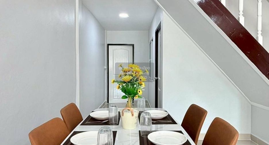 For sale 3 bedrooms townhouse in Pak Kret, Nonthaburi