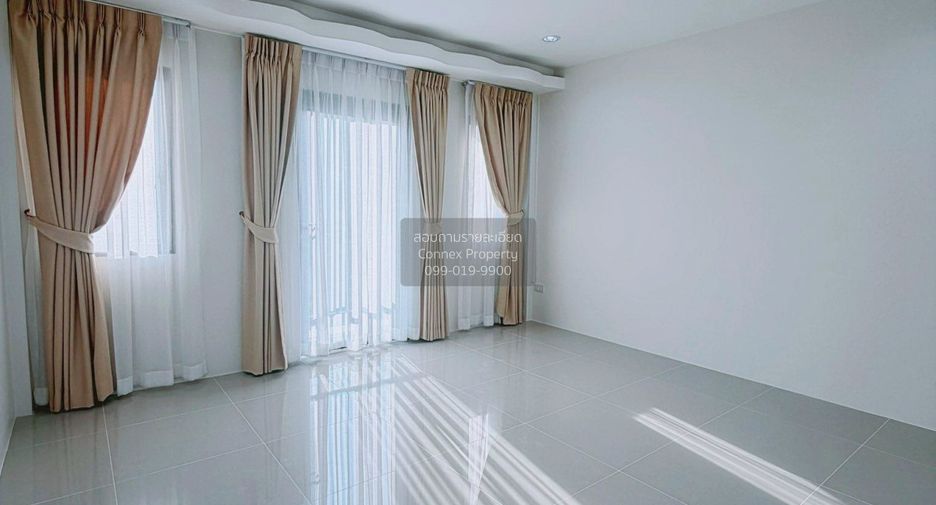 Casa adosada en venta de 5 habitaciones en Nong Khaem, Bangkok