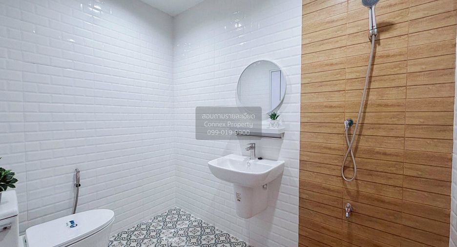 Casa adosada en venta de 5 habitaciones en Nong Khaem, Bangkok