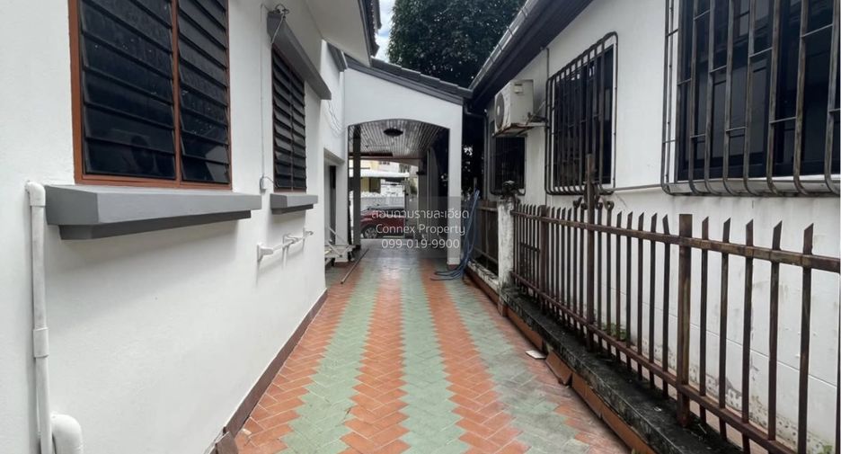 À vendre 4 chambres maison à Bang Khen, Bangkok