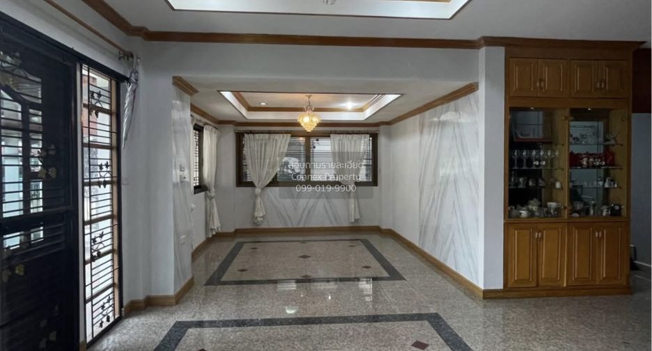 À vendre 4 chambres maison à Bang Khen, Bangkok