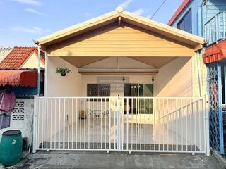 For sale 2 bedrooms townhouse in Bang Phli, Samut Prakan