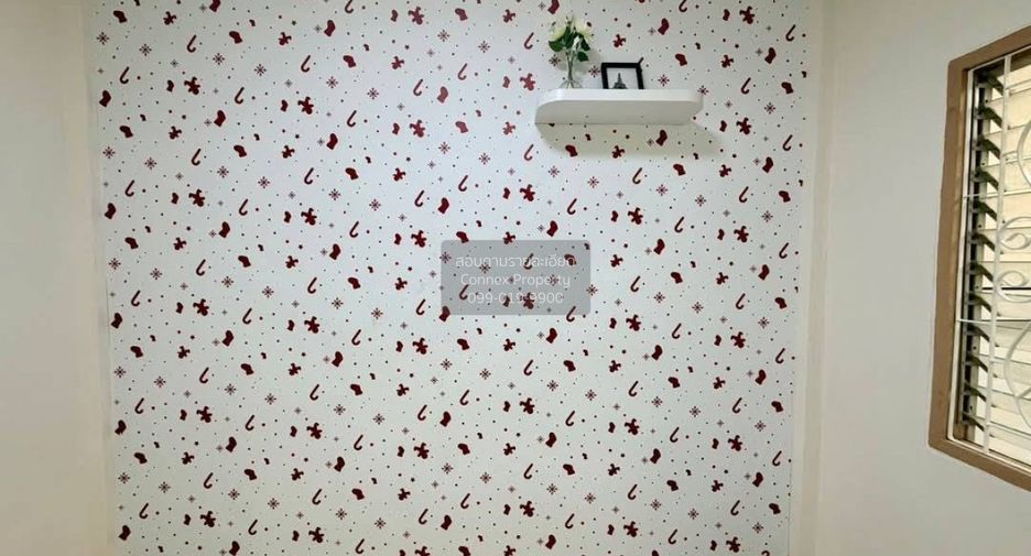 For sale 2 bedrooms townhouse in Bang Phli, Samut Prakan