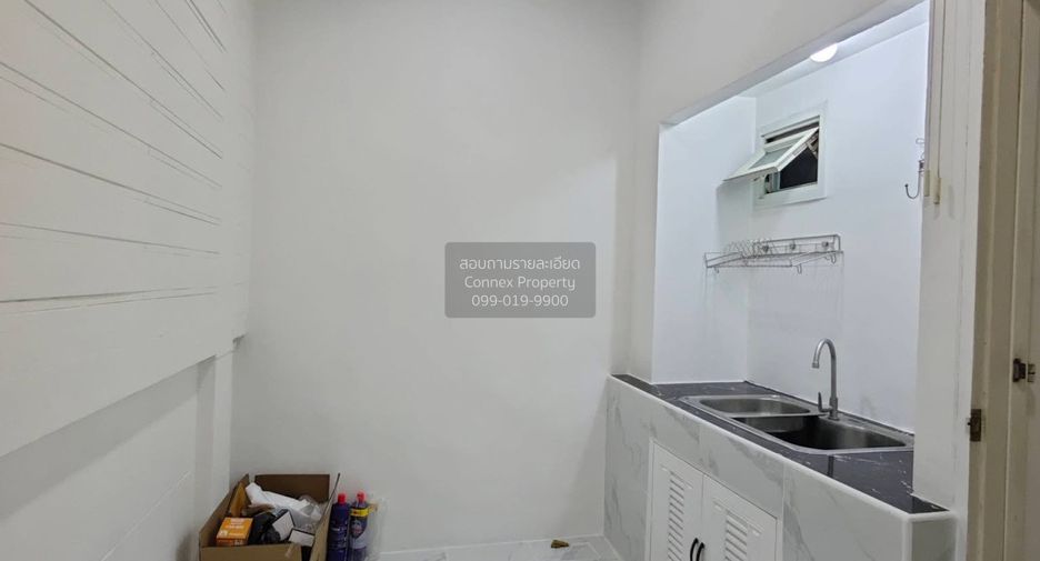 For sale 3 bedrooms townhouse in Pak Kret, Nonthaburi