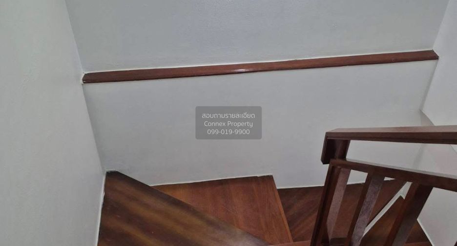 For sale 3 bedrooms townhouse in Pak Kret, Nonthaburi
