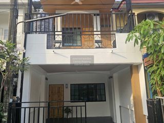 For sale 2 bedrooms townhouse in Khlong Sam Wa, Bangkok