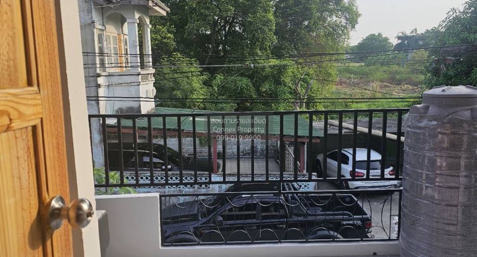 For sale 2 ベッドルーム townhouse in Khlong Sam Wa, Bangkok