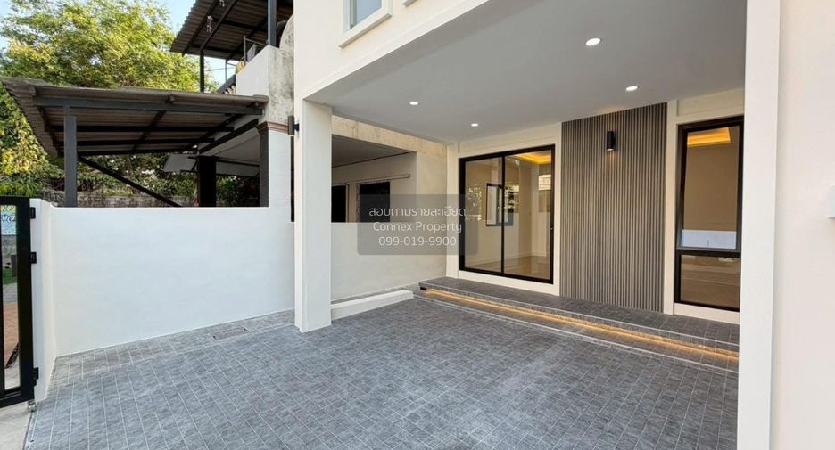 For sale 3 bedrooms townhouse in Taling Chan, Bangkok