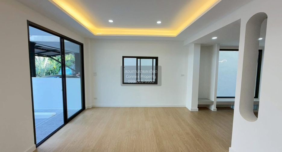 For sale 3 bedrooms townhouse in Taling Chan, Bangkok